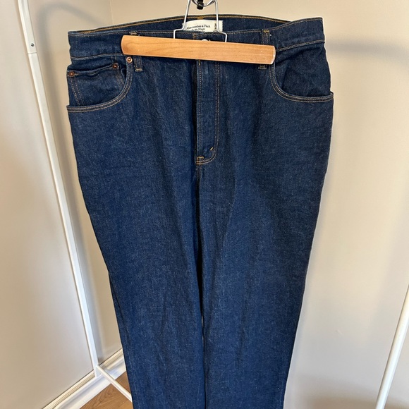 Abercrombie & Fitch Denim - Abercrombie & Fitch Dark Blue Relaxed Jeans